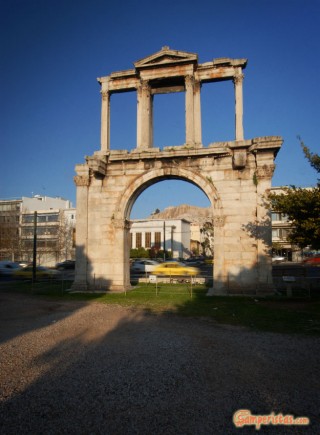 Atene, Arco di Adriano