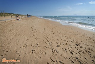 Kastro Kilinis, beach