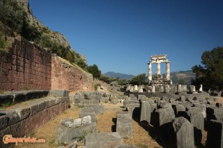 Delfi (Delphi)